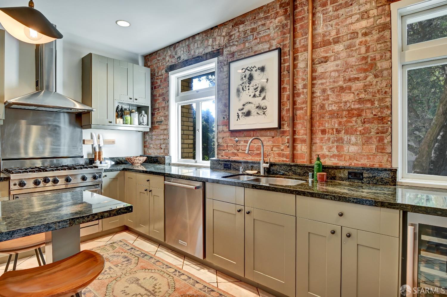 Detail Gallery Image 11 of 25 For 2299 Sacramento St #4,  San Francisco,  CA 94115 - 2 Beds | 2 Baths