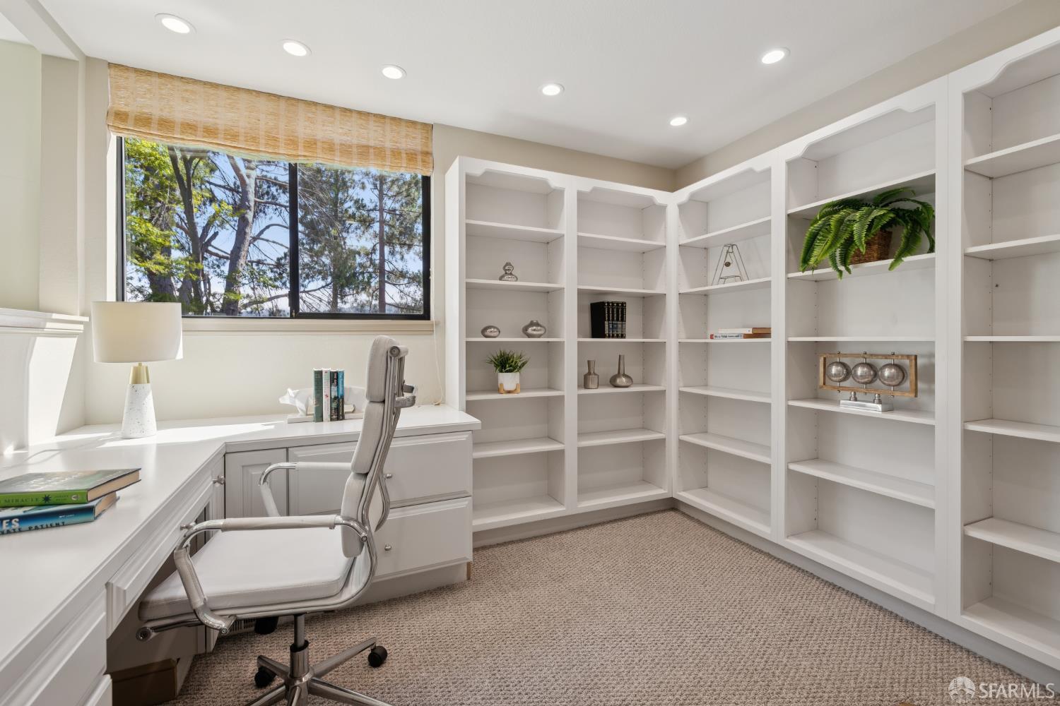 Detail Gallery Image 21 of 54 For 214 the Knoll, Orinda,  CA 94563 - 3 Beds | 3 Baths