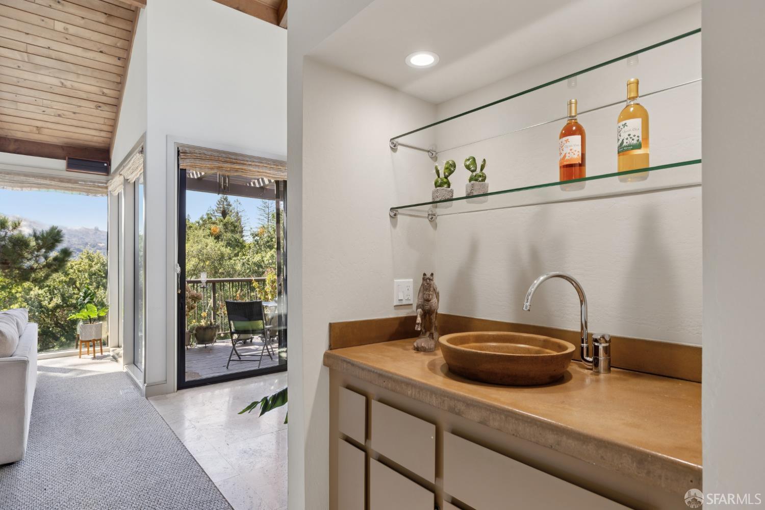 Detail Gallery Image 22 of 54 For 214 the Knoll, Orinda,  CA 94563 - 3 Beds | 3 Baths