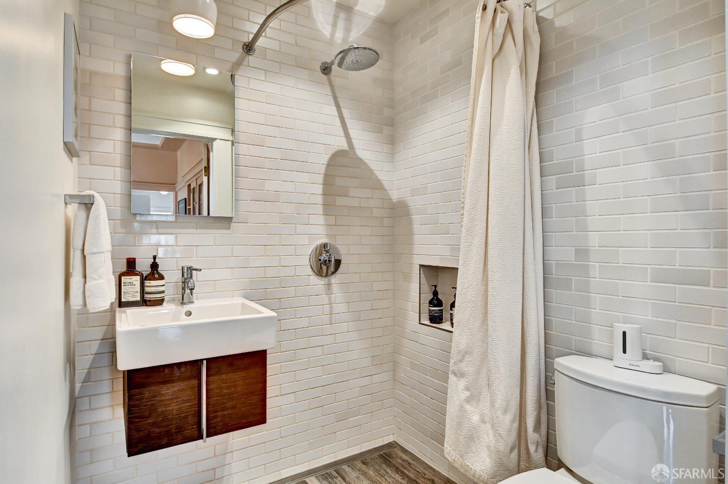 Detail Gallery Image 21 of 25 For 2299 Sacramento St #4,  San Francisco,  CA 94115 - 2 Beds | 2 Baths