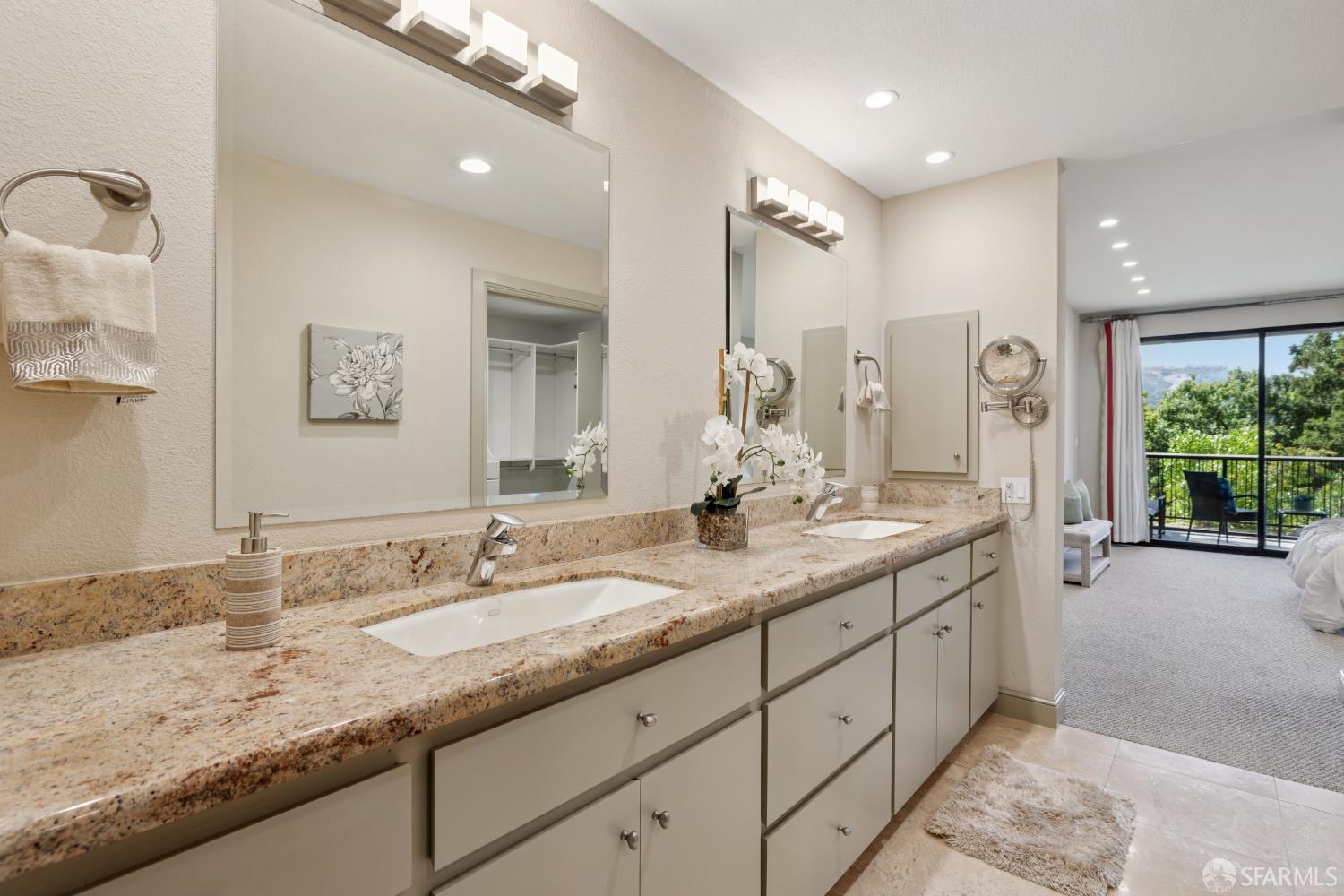 Detail Gallery Image 32 of 54 For 214 the Knoll, Orinda,  CA 94563 - 3 Beds | 3 Baths