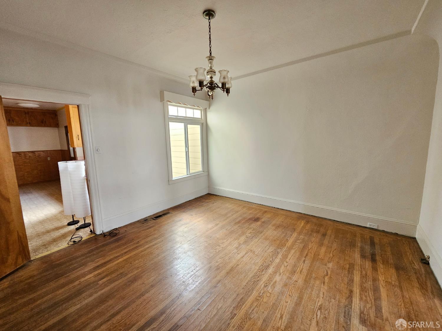 Detail Gallery Image 4 of 13 For 1362 25th Ave, San Francisco,  CA 94122 - – Beds | – Baths