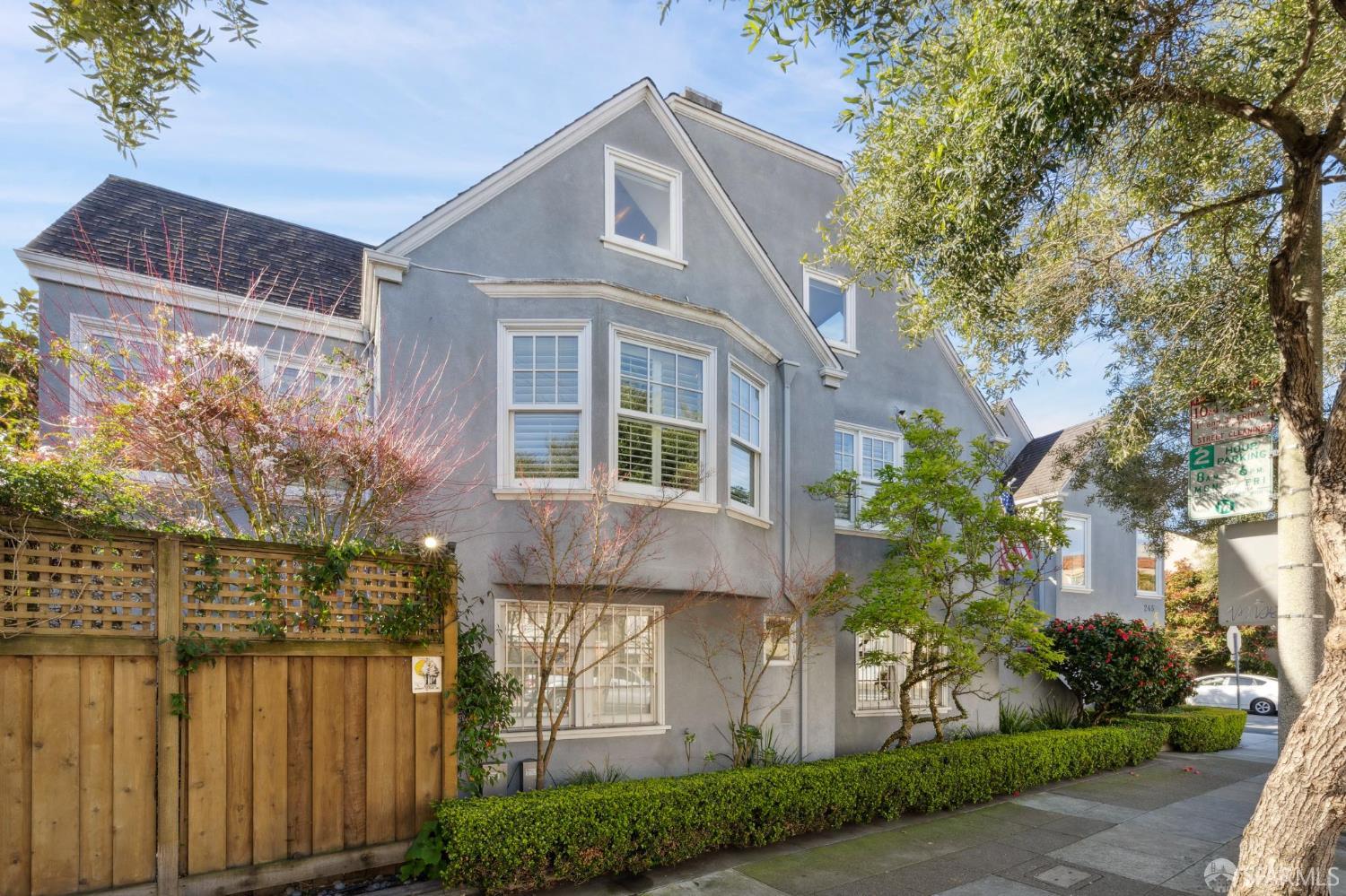 Detail Gallery Image 2 of 71 For 245 Alhambra St, San Francisco,  CA 94123 - 4 Beds | 3/1 Baths