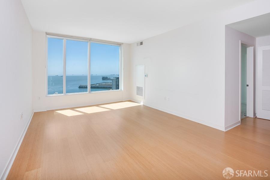 Detail Gallery Image 4 of 25 For 338 Spear St 29e,  San Francisco,  CA 94105 - 2 Beds | 2 Baths