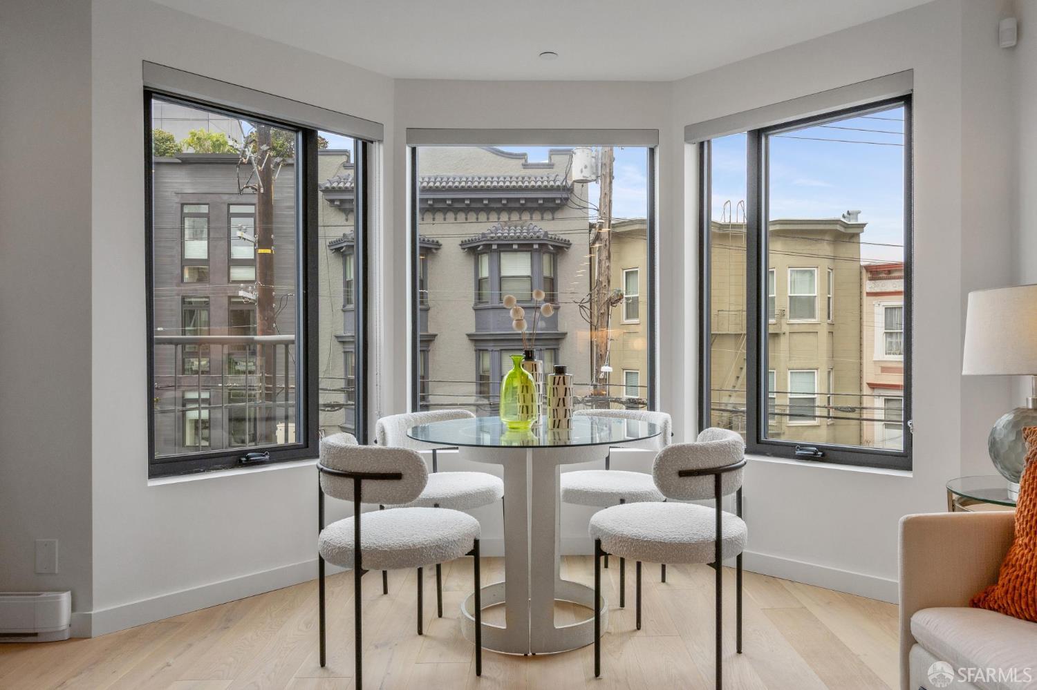 Detail Gallery Image 22 of 62 For 1624 Larkin St #4,  San Francisco,  CA 94109 - 1 Beds | 1 Baths