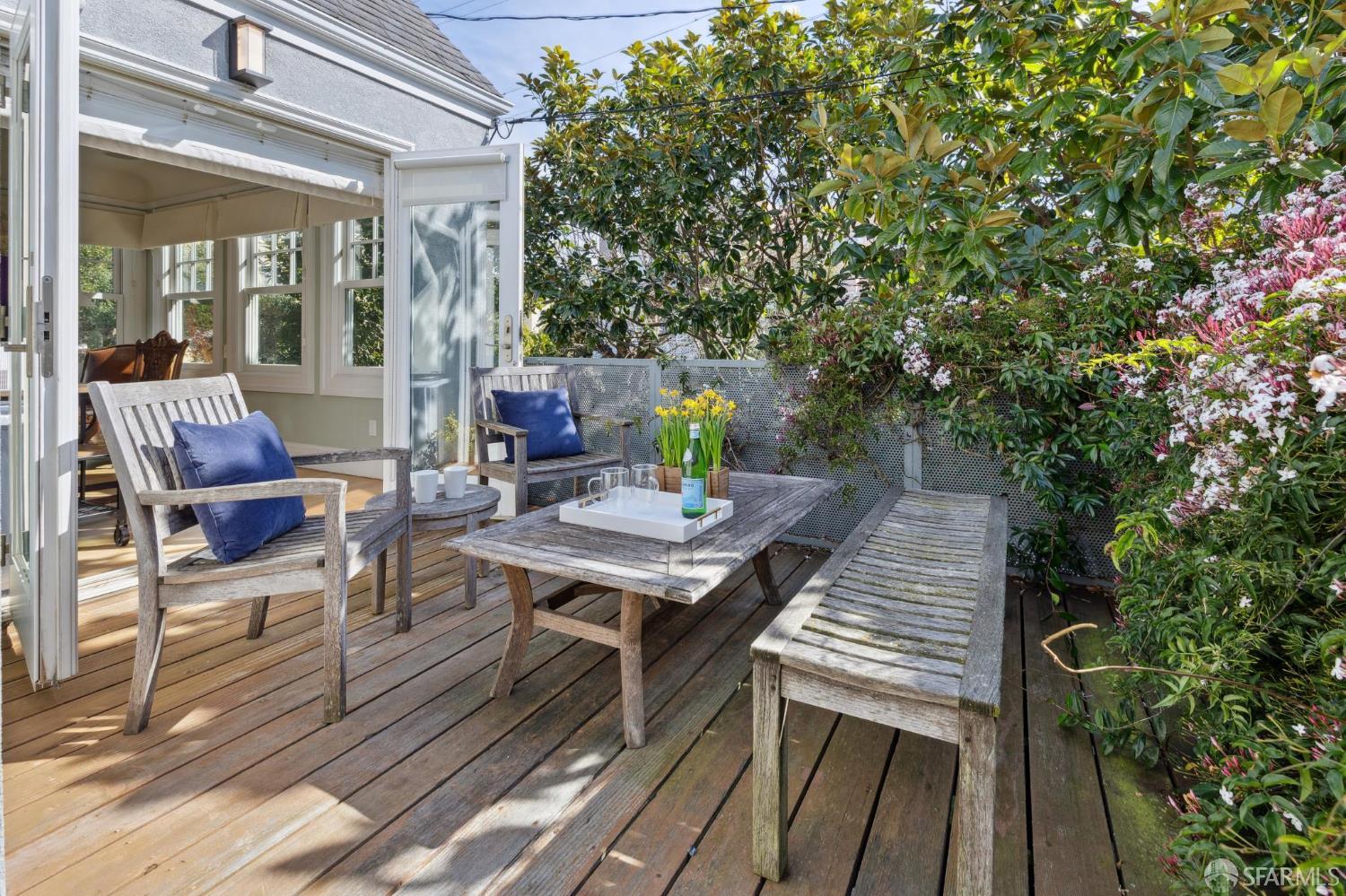 Detail Gallery Image 31 of 71 For 245 Alhambra St, San Francisco,  CA 94123 - 4 Beds | 3/1 Baths