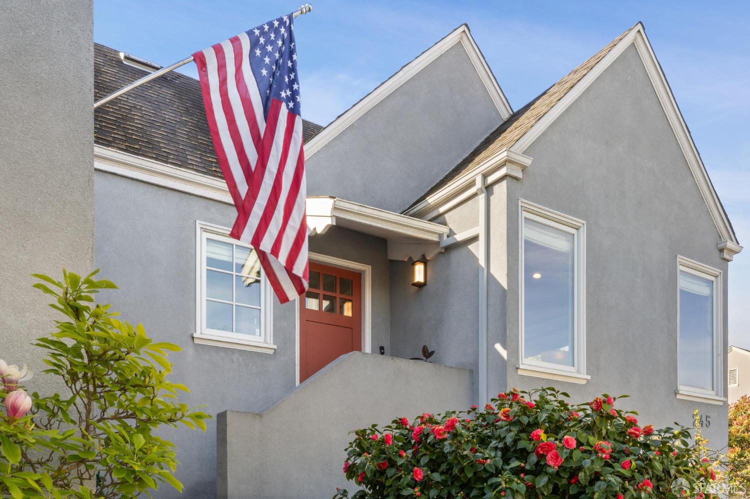 Detail Gallery Image 3 of 71 For 245 Alhambra St, San Francisco,  CA 94123 - 4 Beds | 3/1 Baths