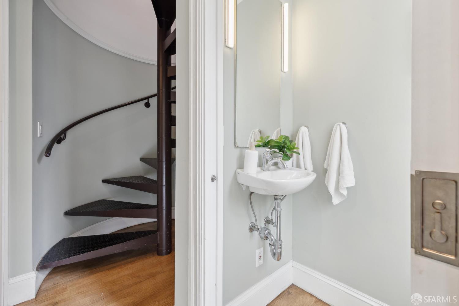 Detail Gallery Image 35 of 71 For 245 Alhambra St, San Francisco,  CA 94123 - 4 Beds | 3/1 Baths