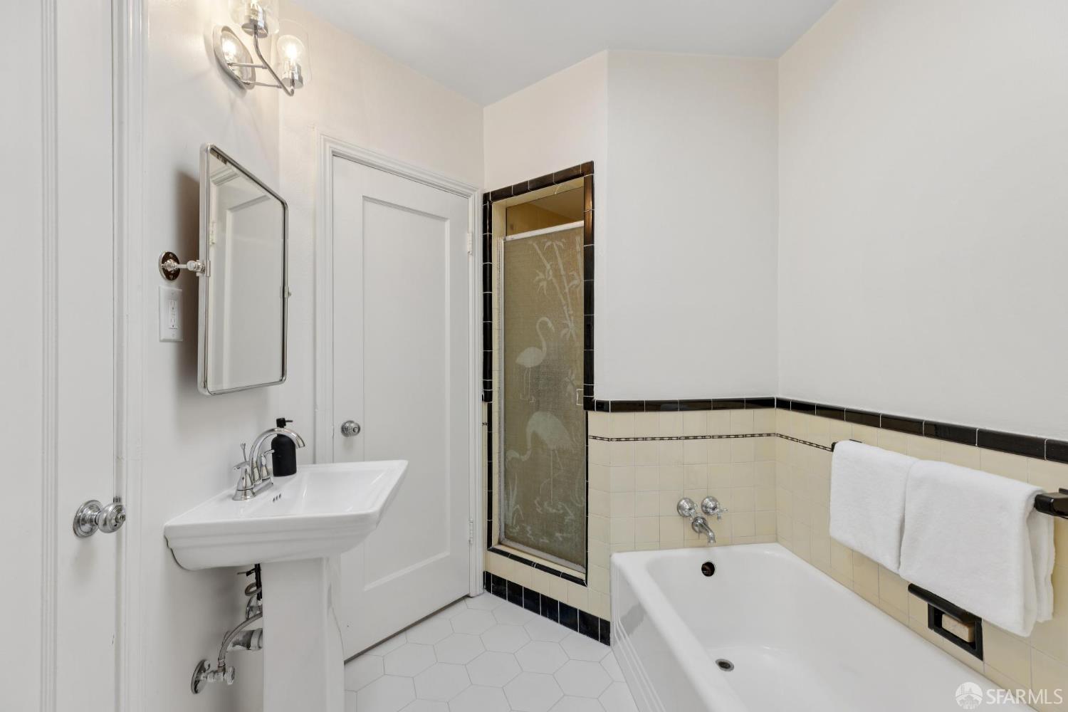 Detail Gallery Image 34 of 53 For 1472 Alemany Blvd, San Francisco,  CA 94112 - 2 Beds | 2 Baths