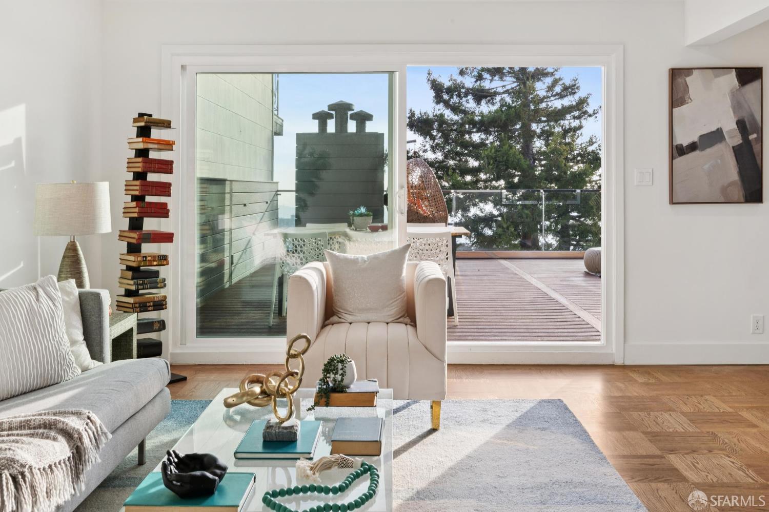 Detail Gallery Image 10 of 43 For 3711 Market St #B,  San Francisco,  CA 94131 - 2 Beds | 1 Baths