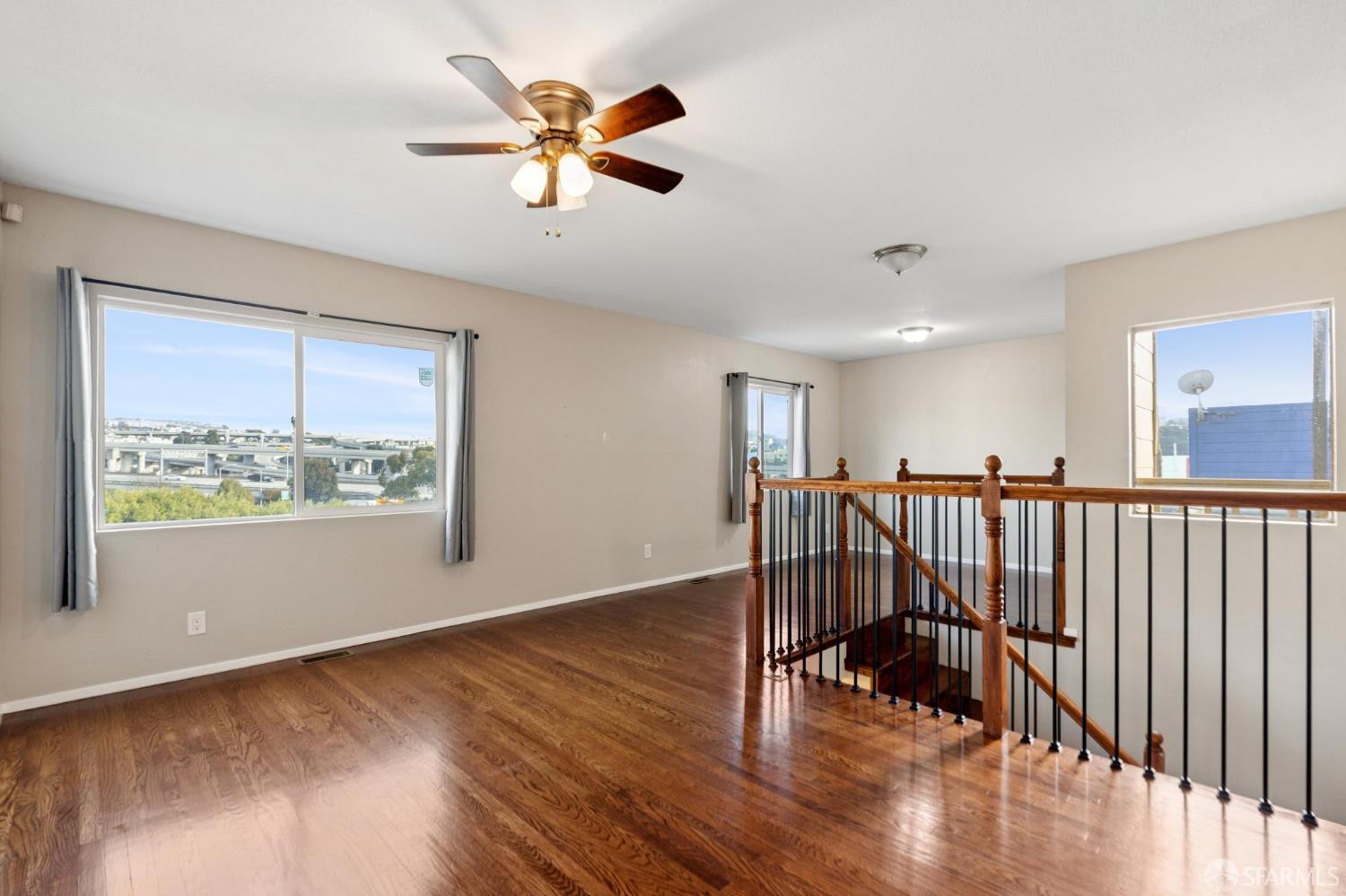 Detail Gallery Image 15 of 25 For 517 Nevada St, San Francisco,  CA 94110 - 4 Beds | 2 Baths