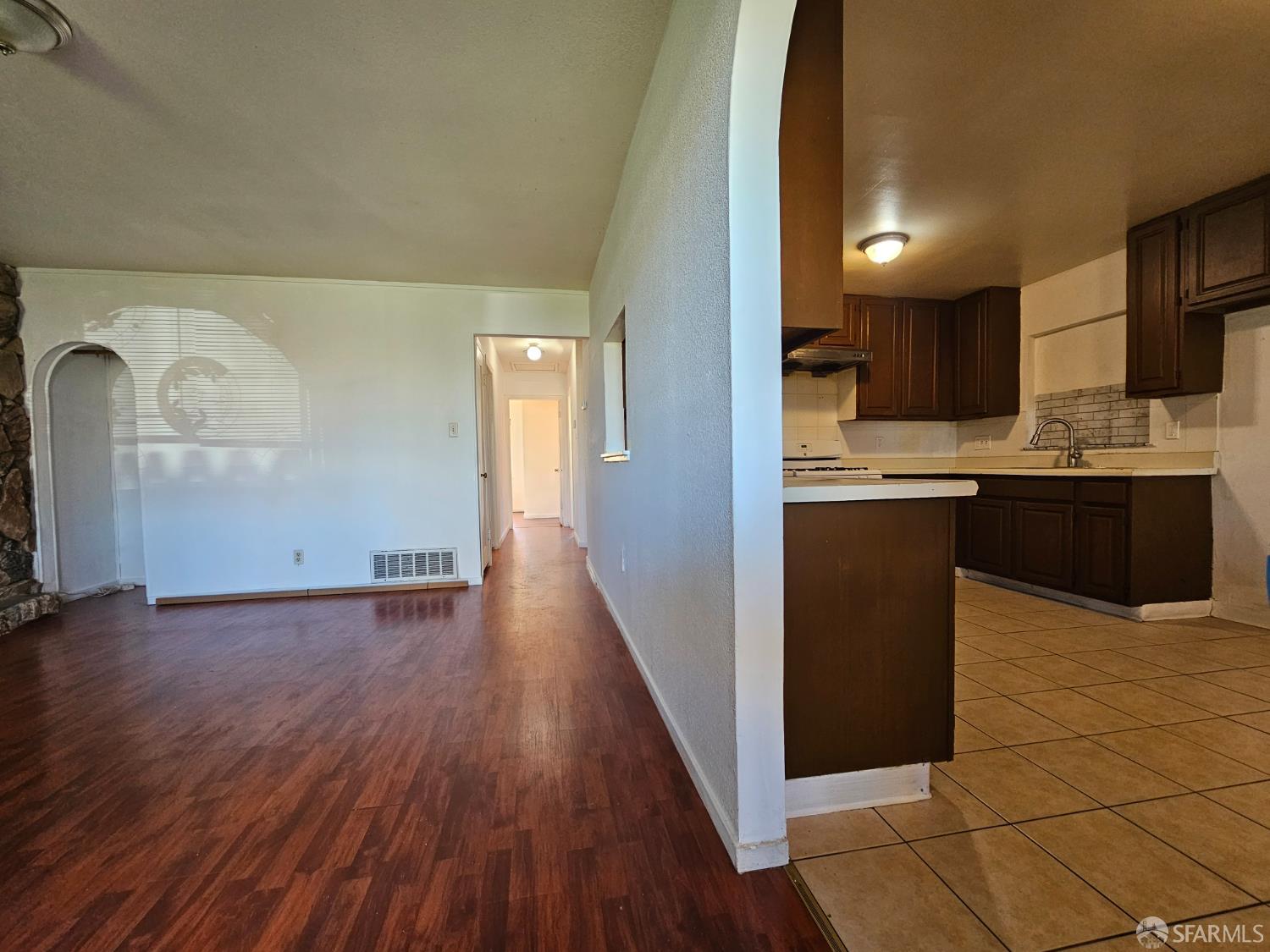 Detail Gallery Image 4 of 16 For 864 Lester Ave, Hayward,  CA 94541 - 3 Beds | 1 Baths