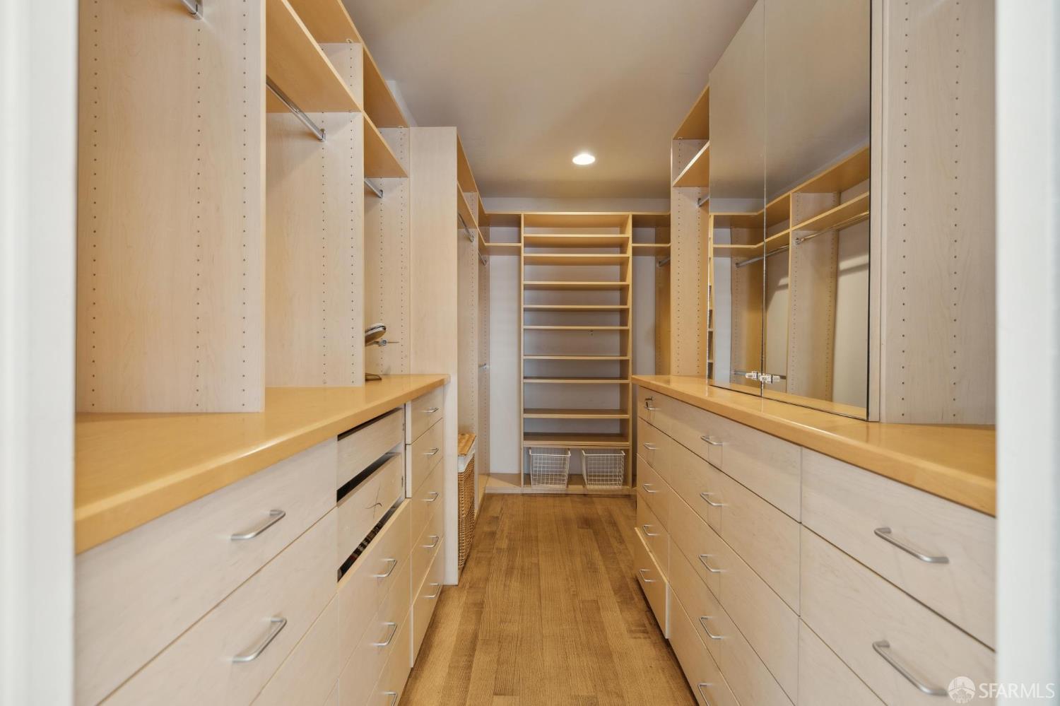 Detail Gallery Image 22 of 71 For 245 Alhambra St, San Francisco,  CA 94123 - 4 Beds | 3/1 Baths