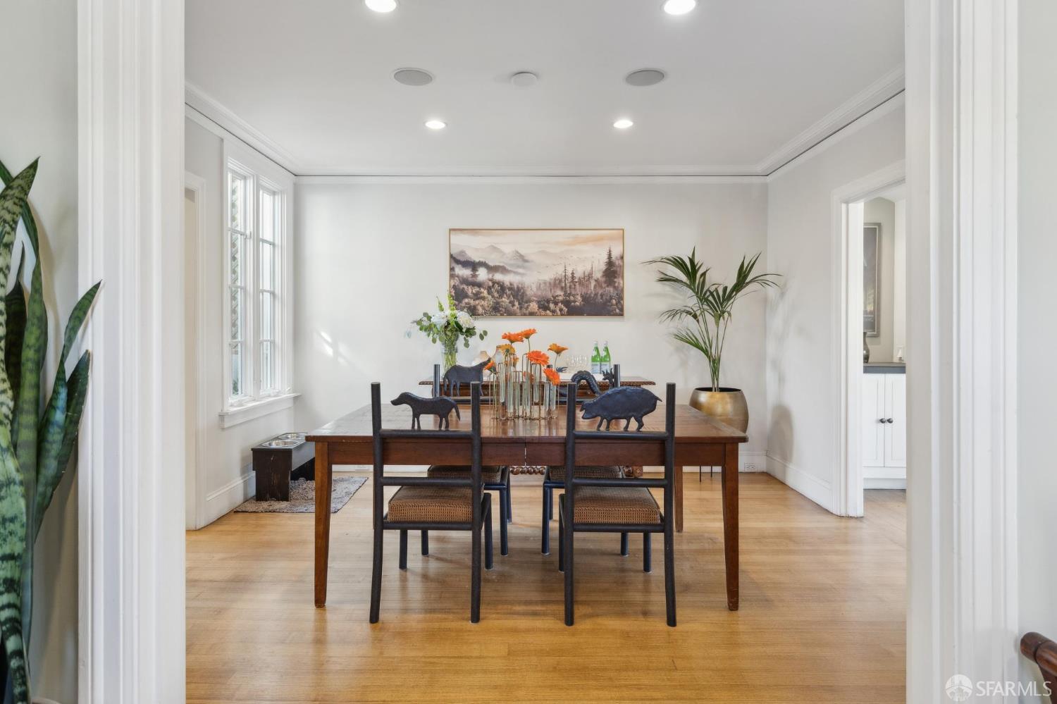 Detail Gallery Image 11 of 71 For 245 Alhambra St, San Francisco,  CA 94123 - 4 Beds | 3/1 Baths