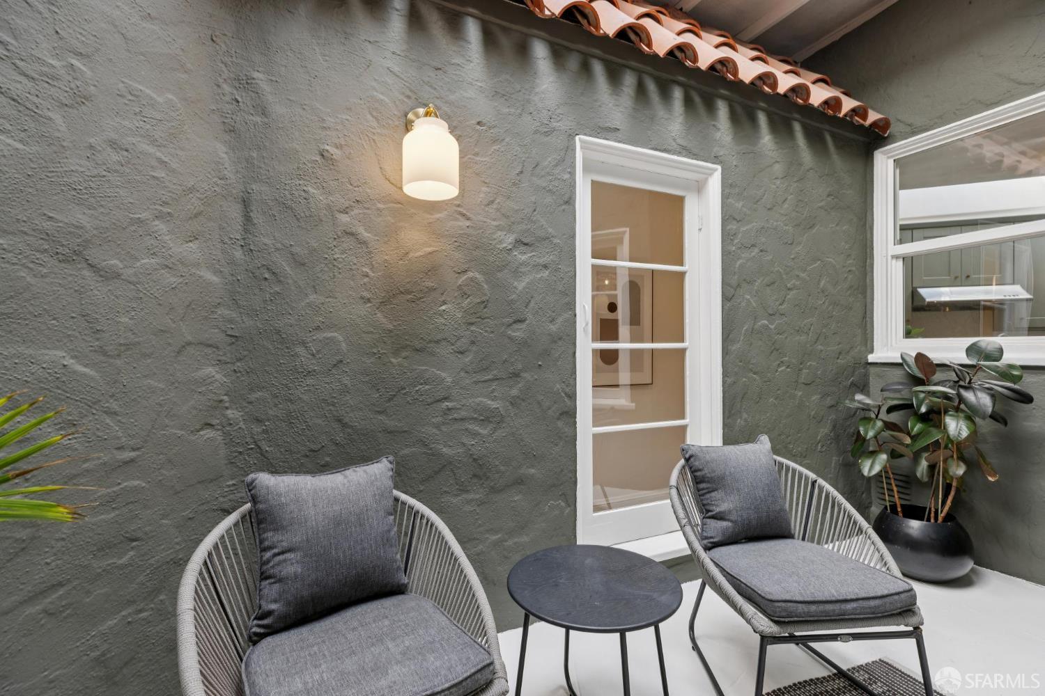 Detail Gallery Image 16 of 53 For 1472 Alemany Blvd, San Francisco,  CA 94112 - 2 Beds | 2 Baths