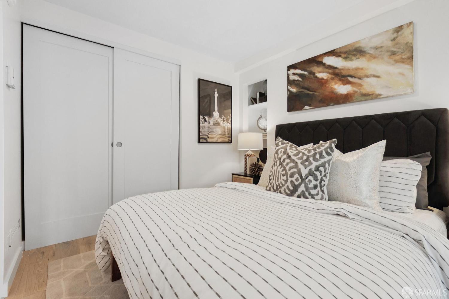 Detail Gallery Image 30 of 62 For 1624 Larkin St #4,  San Francisco,  CA 94109 - 1 Beds | 1 Baths