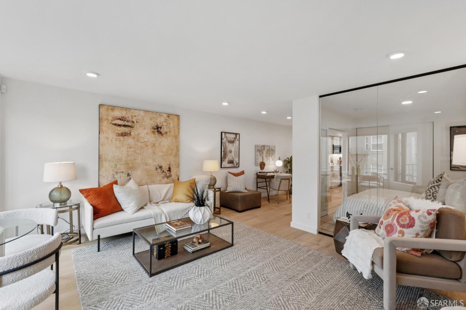 Detail Gallery Image 18 of 62 For 1624 Larkin St #4,  San Francisco,  CA 94109 - 1 Beds | 1 Baths