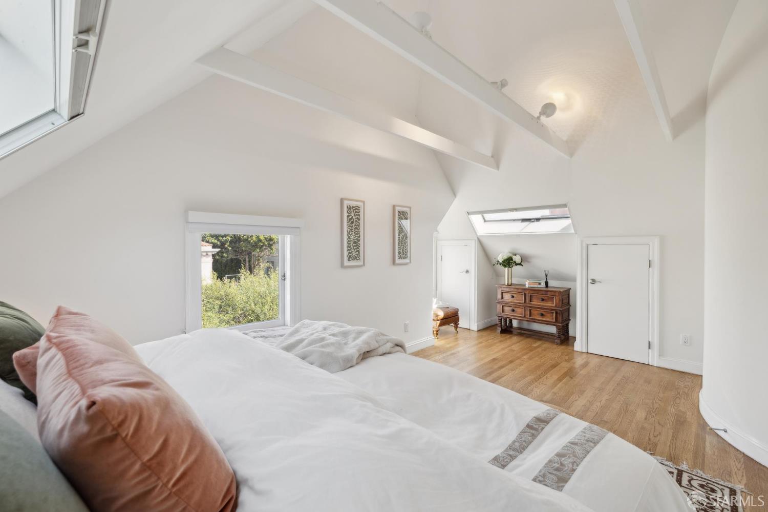 Detail Gallery Image 39 of 71 For 245 Alhambra St, San Francisco,  CA 94123 - 4 Beds | 3/1 Baths