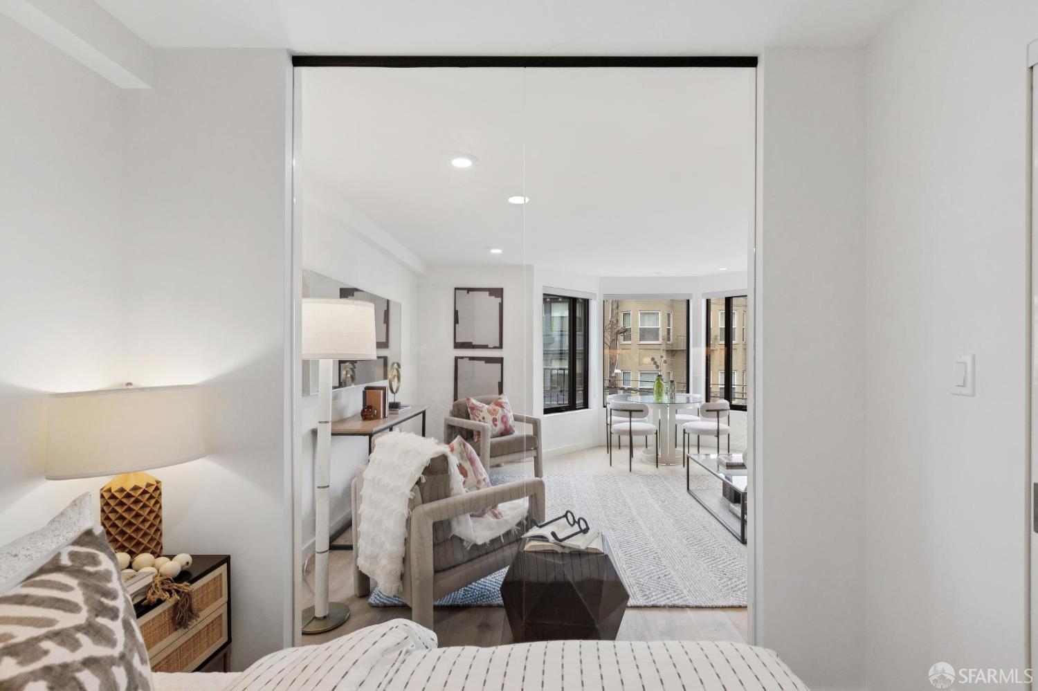 Detail Gallery Image 31 of 62 For 1624 Larkin St #4,  San Francisco,  CA 94109 - 1 Beds | 1 Baths