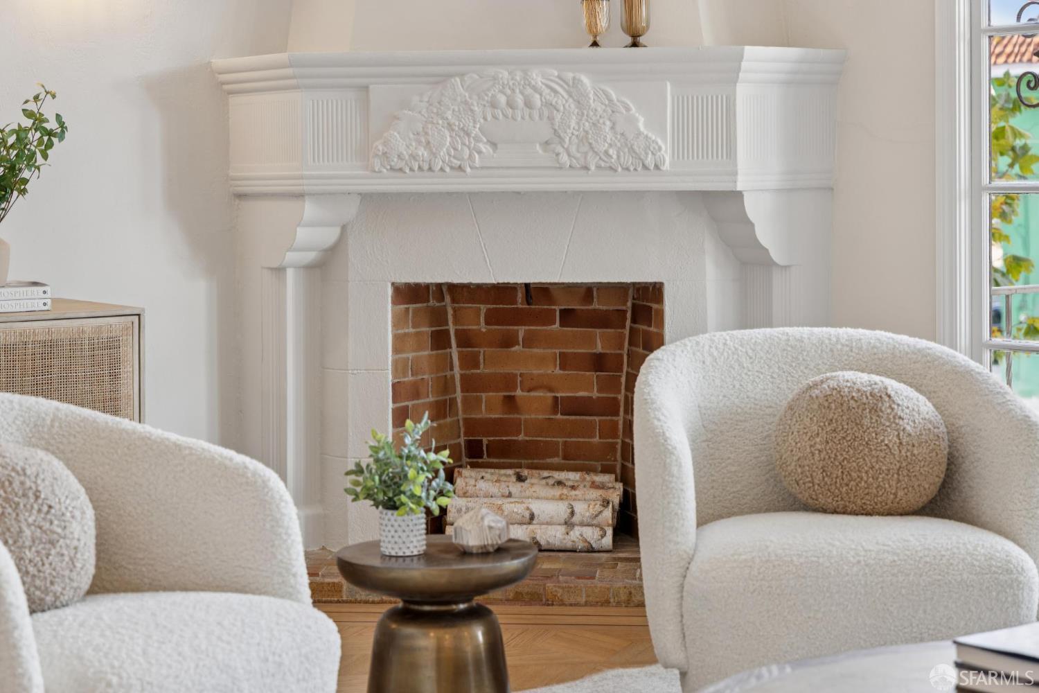 Detail Gallery Image 6 of 53 For 1472 Alemany Blvd, San Francisco,  CA 94112 - 2 Beds | 2 Baths