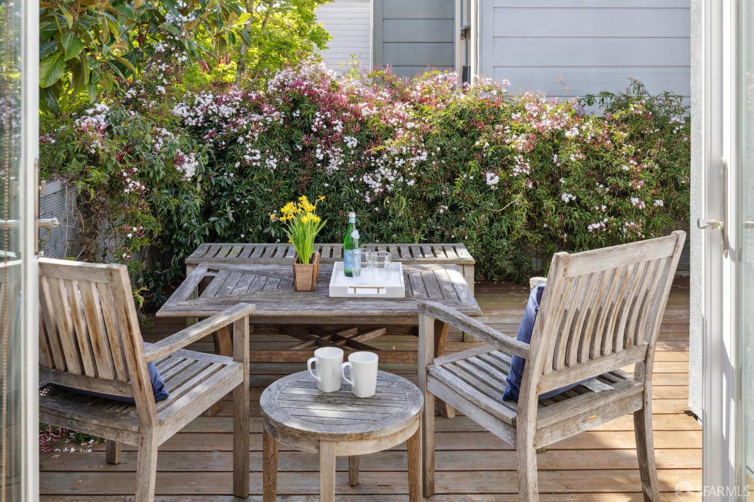 Detail Gallery Image 30 of 71 For 245 Alhambra St, San Francisco,  CA 94123 - 4 Beds | 3/1 Baths