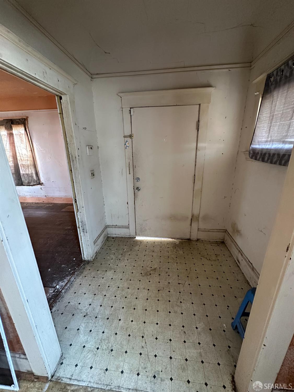 Detail Gallery Image 7 of 30 For 2140 27th Ave, Oakland,  CA 94601 - 2 Beds | 2 Baths