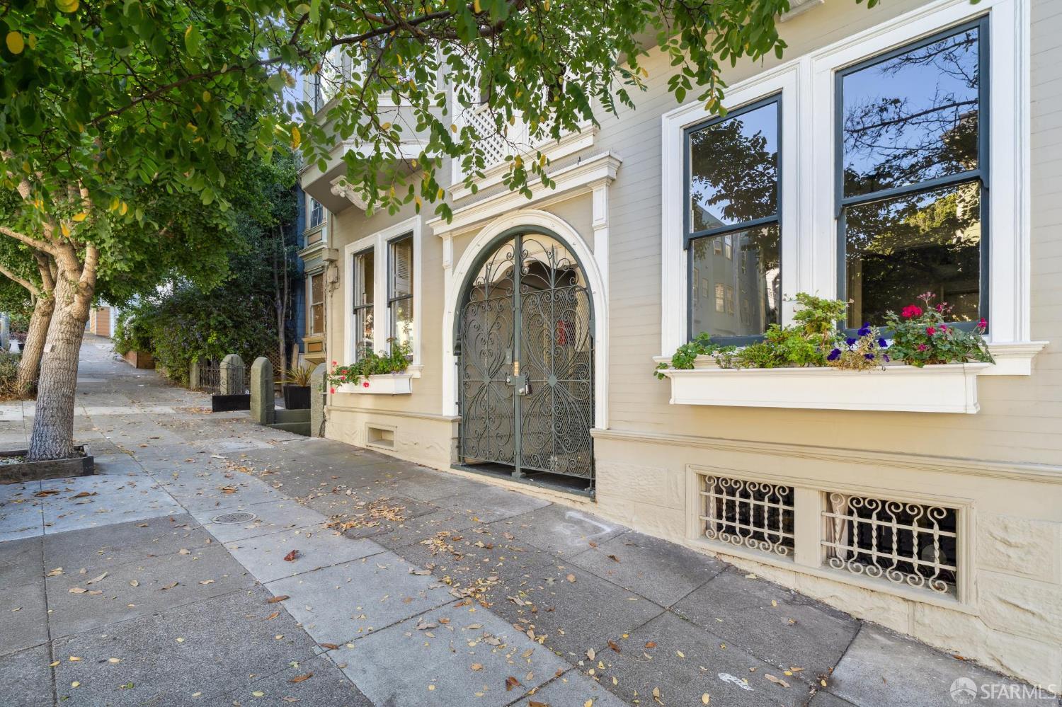 Front Image Thumbnail for SF425092217