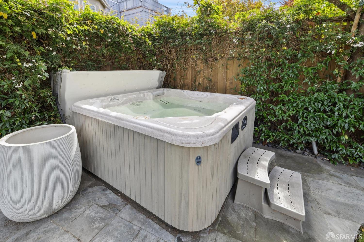 Detail Gallery Image 53 of 71 For 245 Alhambra St, San Francisco,  CA 94123 - 4 Beds | 3/1 Baths