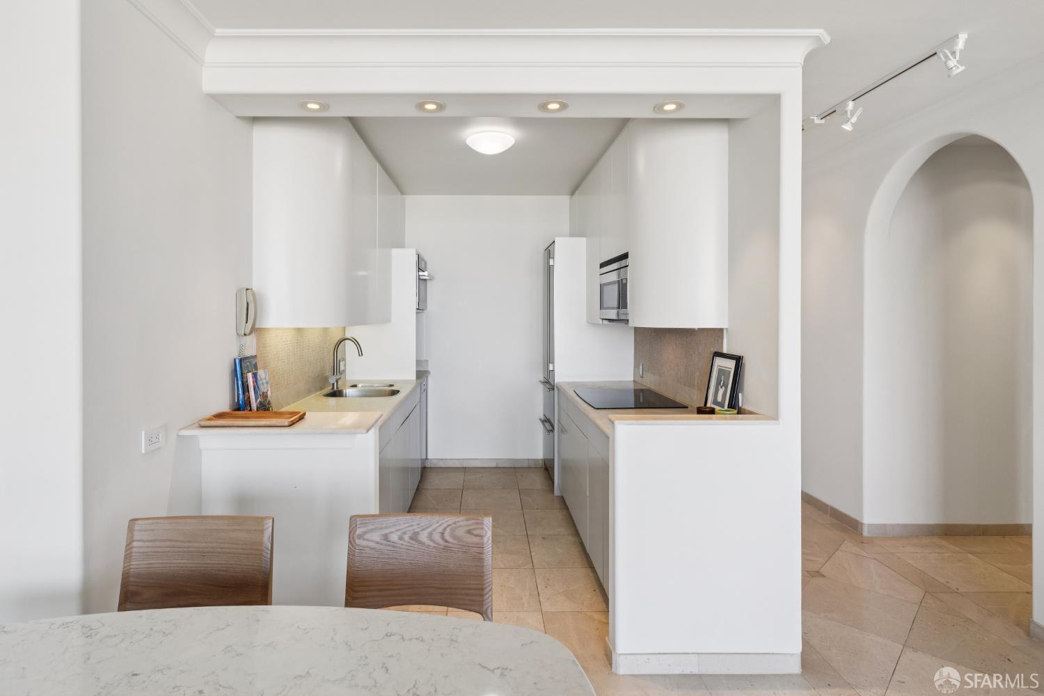 Detail Gallery Image 16 of 28 For 999 Green St #1403,  San Francisco,  CA 94133 - 1 Beds | 1 Baths