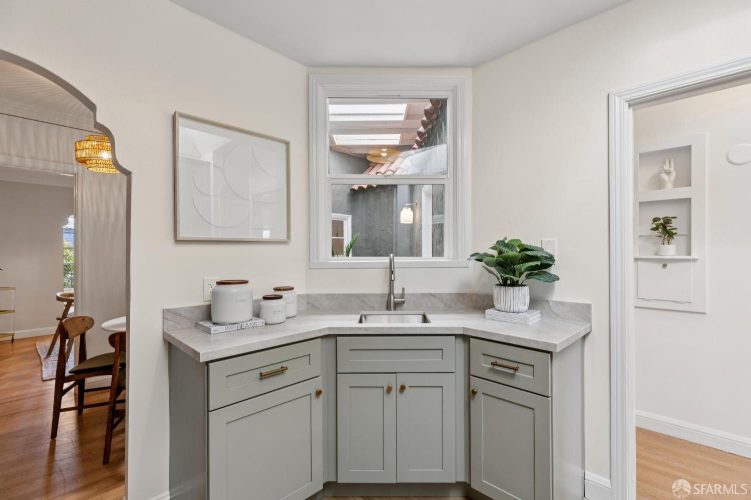 Detail Gallery Image 25 of 53 For 1472 Alemany Blvd, San Francisco,  CA 94112 - 2 Beds | 2 Baths