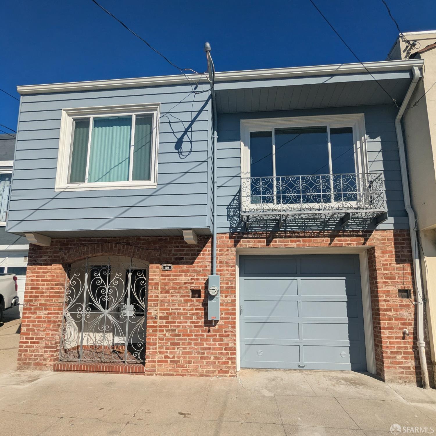 Front Image Thumbnail for SF425087140