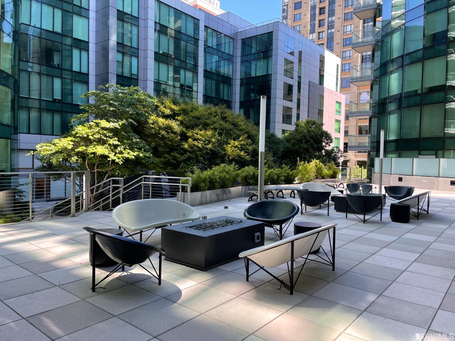 Photo #16: 425091375 Listing: Photo #16