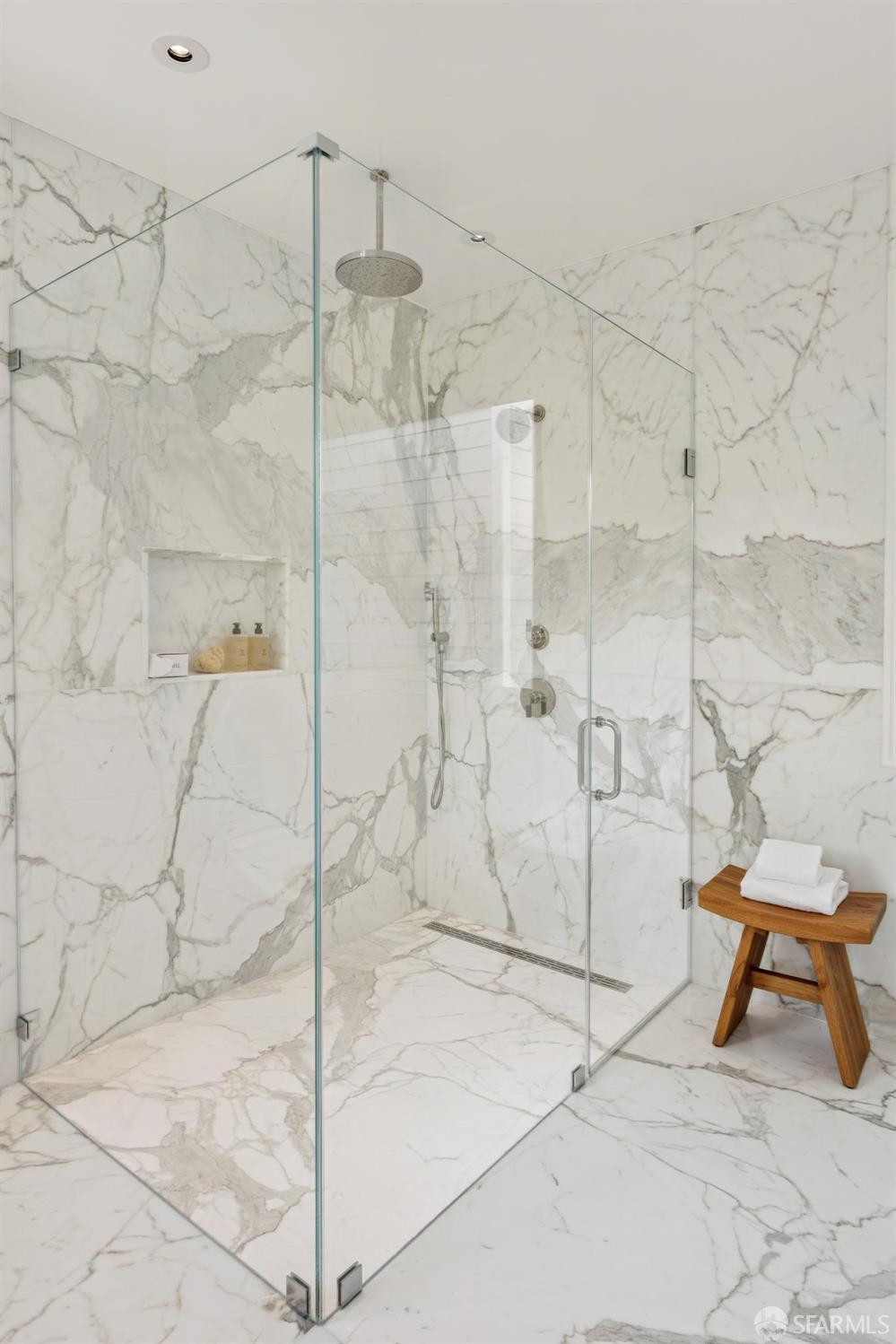 Detail Gallery Image 41 of 94 For 3300 Jackson St, San Francisco,  CA 94118 - 5 Beds | 6/2 Baths