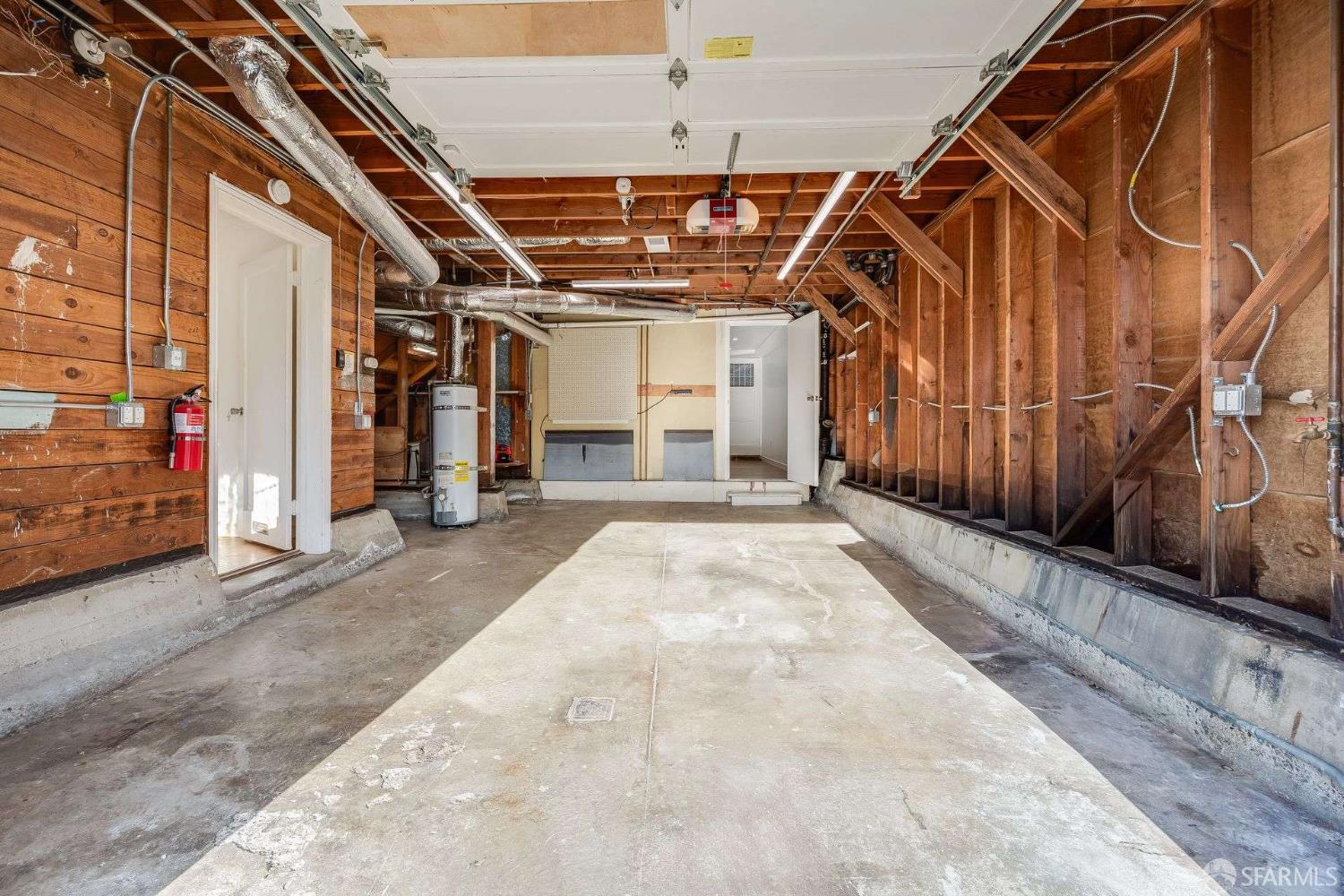 Detail Gallery Image 19 of 34 For 66 Arleta Ave, San Francisco,  CA 94134 - 2 Beds | 2 Baths