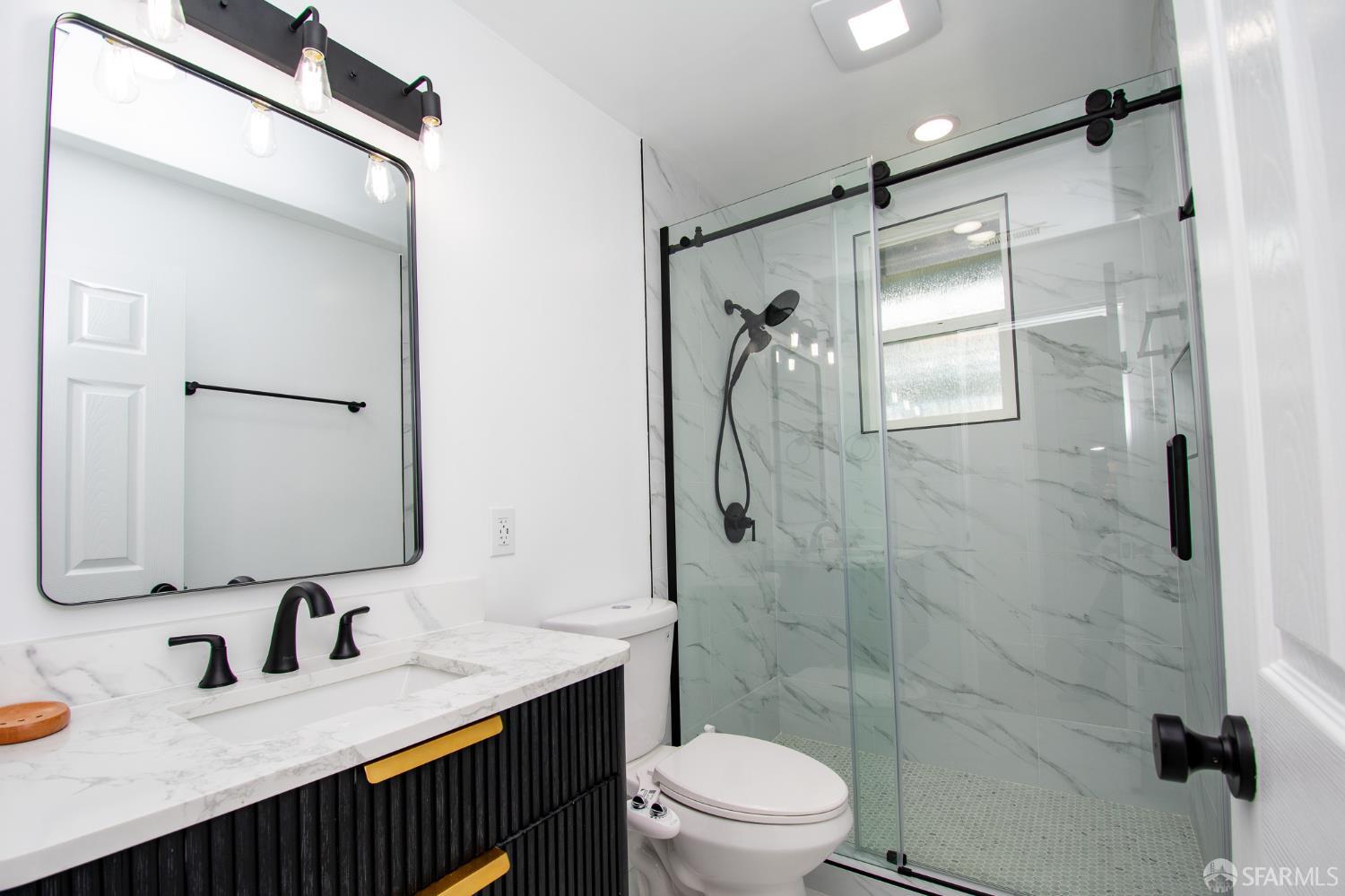 Detail Gallery Image 9 of 16 For 1099 Bradford Dr a,  Sunnyvale,  CA 94089 - 3 Beds | 1 Baths