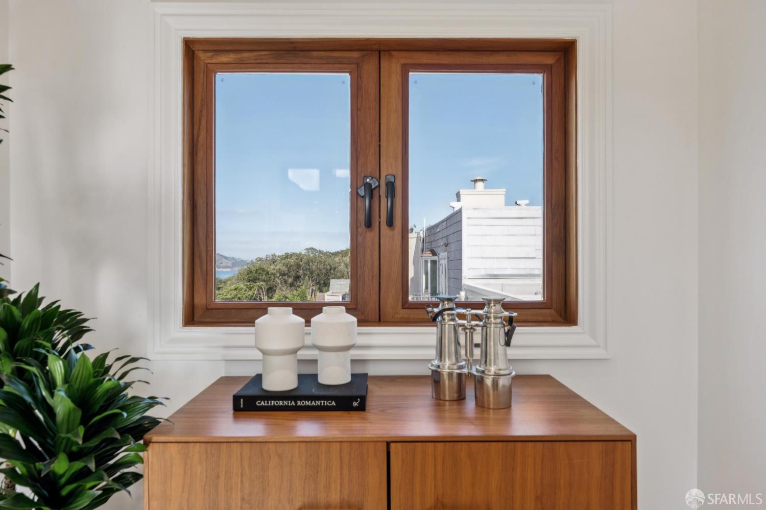 Detail Gallery Image 75 of 94 For 3300 Jackson St, San Francisco,  CA 94118 - 5 Beds | 6/2 Baths