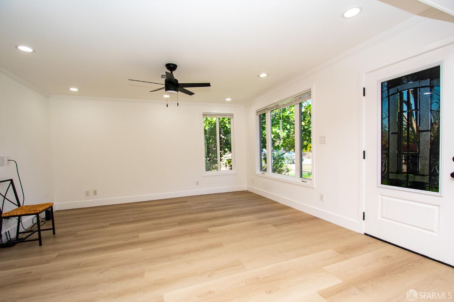 Detail Gallery Image 5 of 16 For 1099 Bradford Dr a,  Sunnyvale,  CA 94089 - 3 Beds | 1 Baths