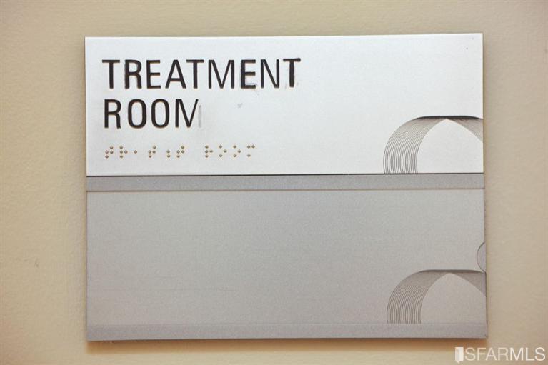 Photo #30: 425091375 Listing: Photo #30