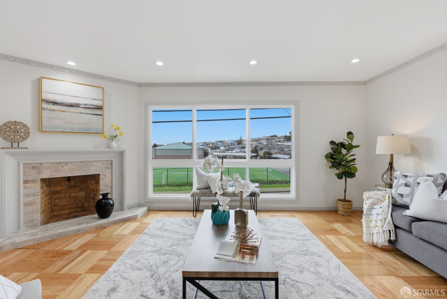 Detail Gallery Image 4 of 65 For 366 Chester St, Daly City,  CA 94014 - 3 Beds | 2 Baths