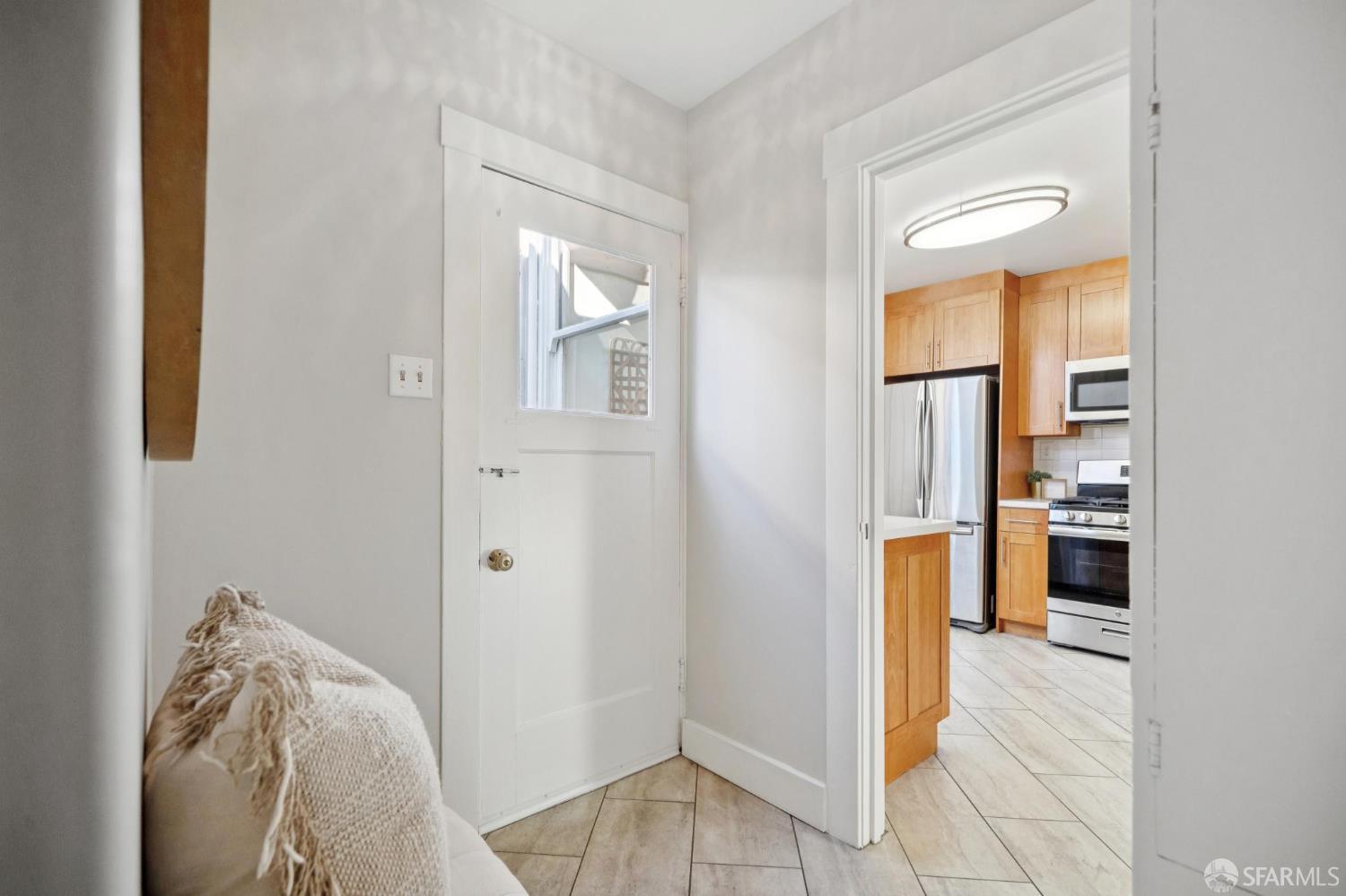 Detail Gallery Image 25 of 39 For 130 Brazil Ave, San Francisco,  CA 94112 - 2 Beds | 1 Baths