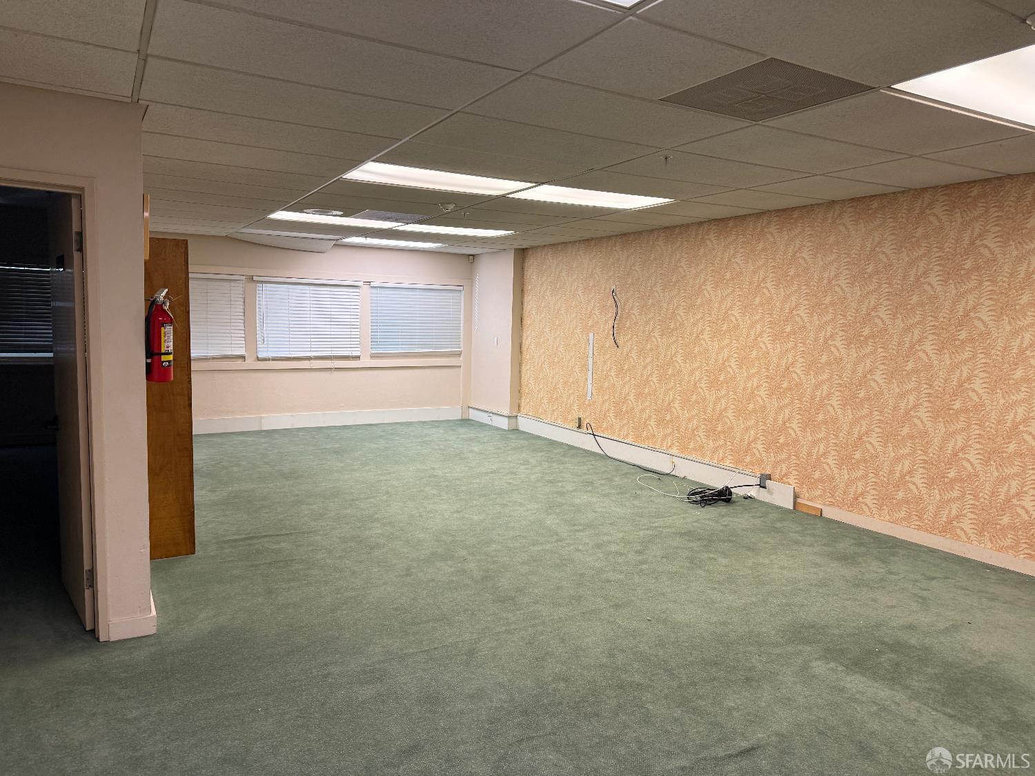 Detail Gallery Image 4 of 6 For 1414 Hyde St, San Francisco,  CA 94109 - – Beds | – Baths