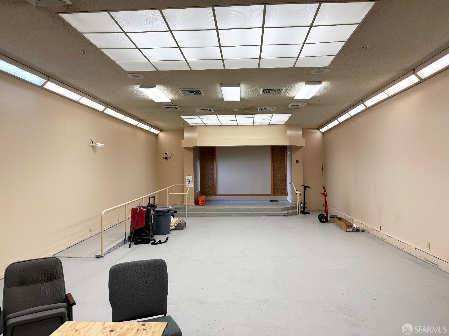 Detail Gallery Image 3 of 6 For 1414 Hyde St, San Francisco,  CA 94109 - – Beds | – Baths