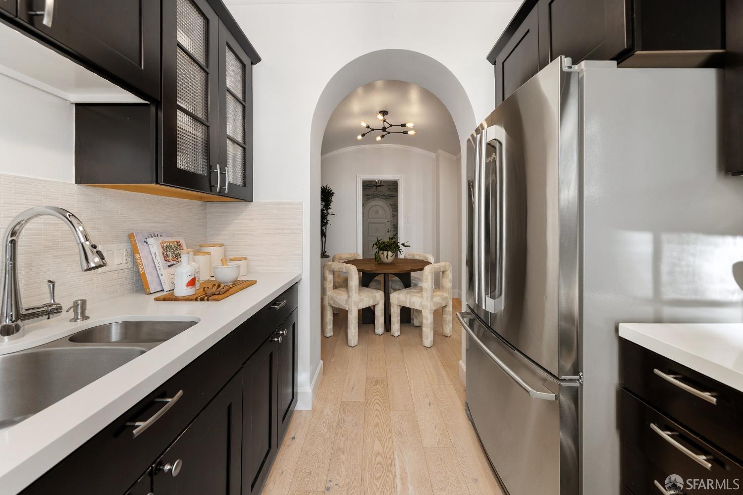 Detail Gallery Image 4 of 25 For 2090 Pacific Ave #406,  San Francisco,  CA 94109 - 1 Beds | 1 Baths