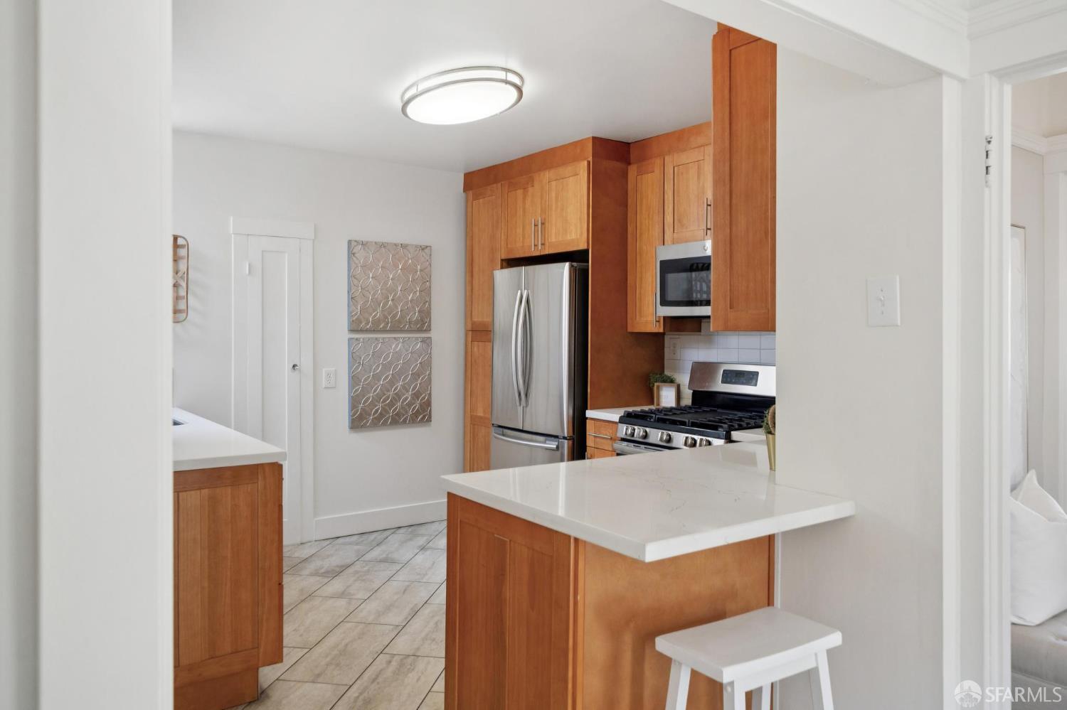 Detail Gallery Image 20 of 39 For 130 Brazil Ave, San Francisco,  CA 94112 - 2 Beds | 1 Baths