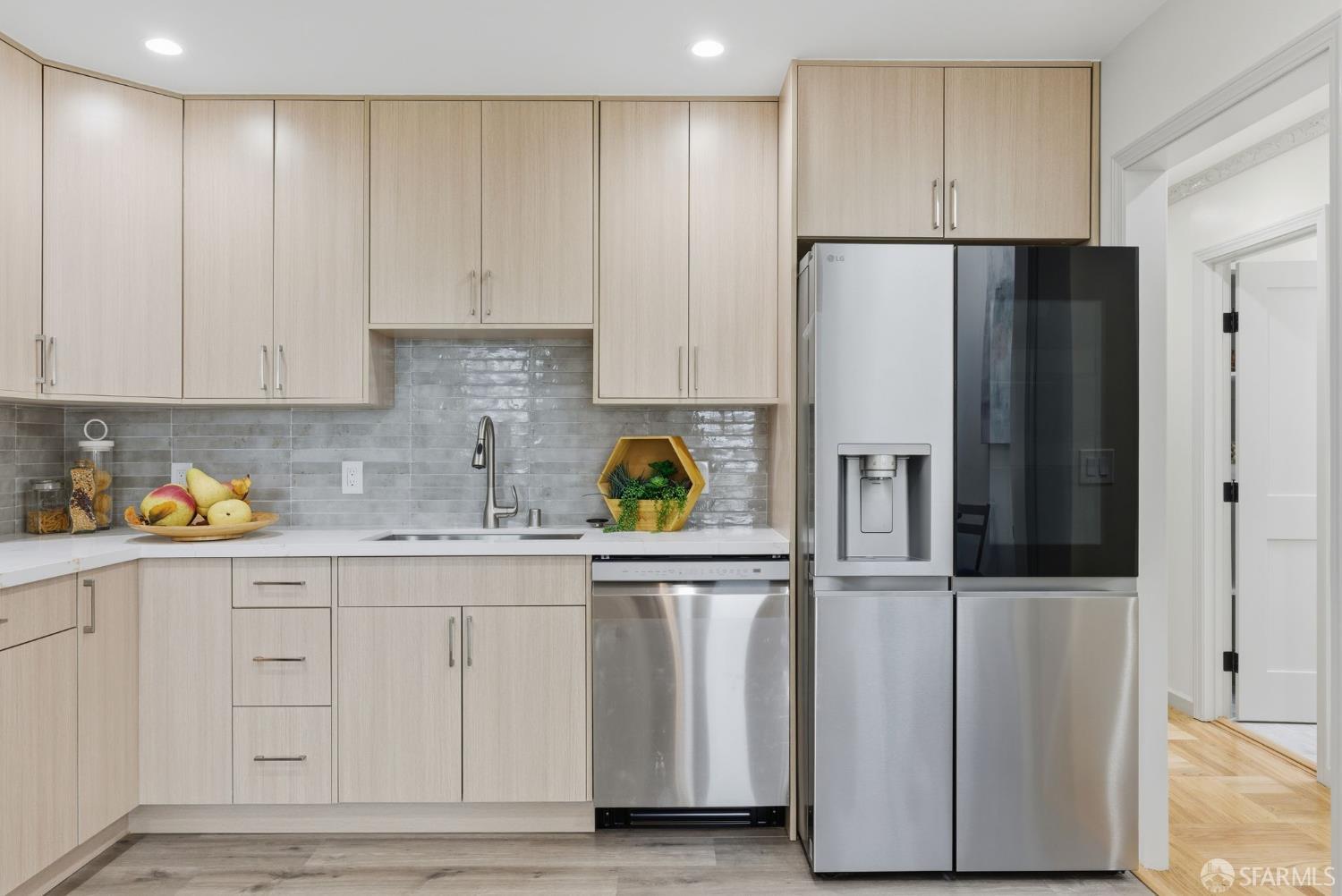 Detail Gallery Image 10 of 65 For 366 Chester St, Daly City,  CA 94014 - 3 Beds | 2 Baths