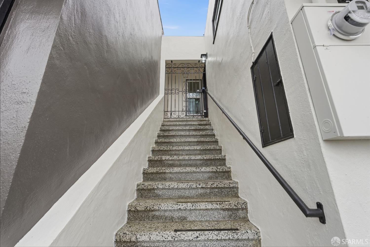 Detail Gallery Image 51 of 65 For 366 Chester St, Daly City,  CA 94014 - 3 Beds | 2 Baths