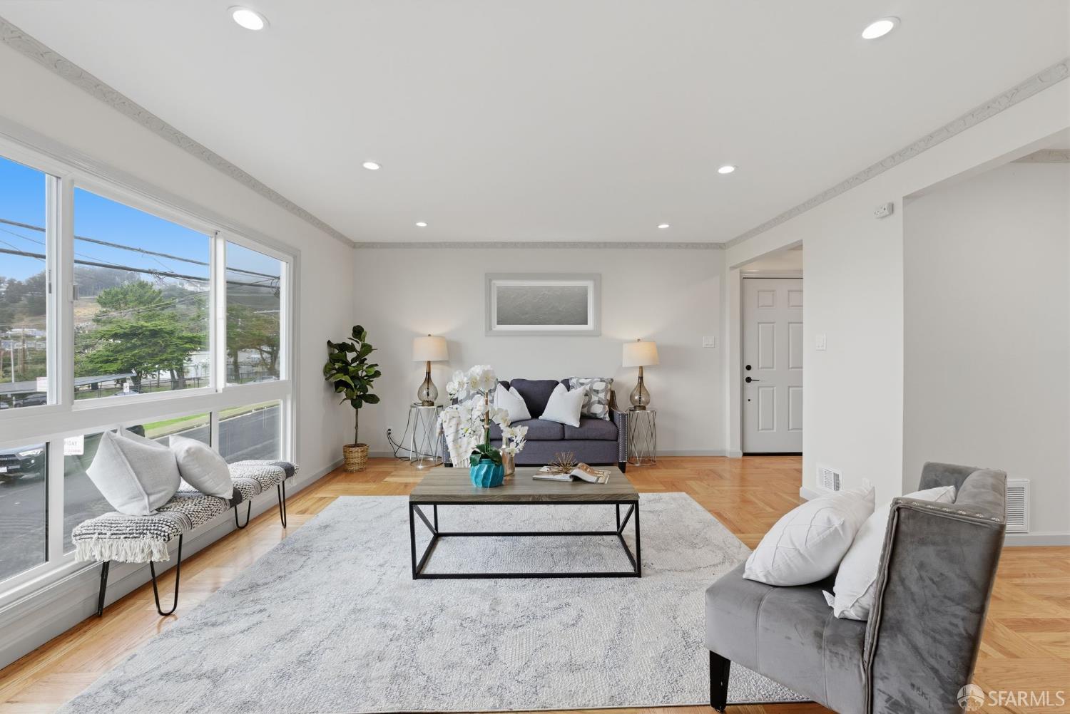 Detail Gallery Image 5 of 65 For 366 Chester St, Daly City,  CA 94014 - 3 Beds | 2 Baths