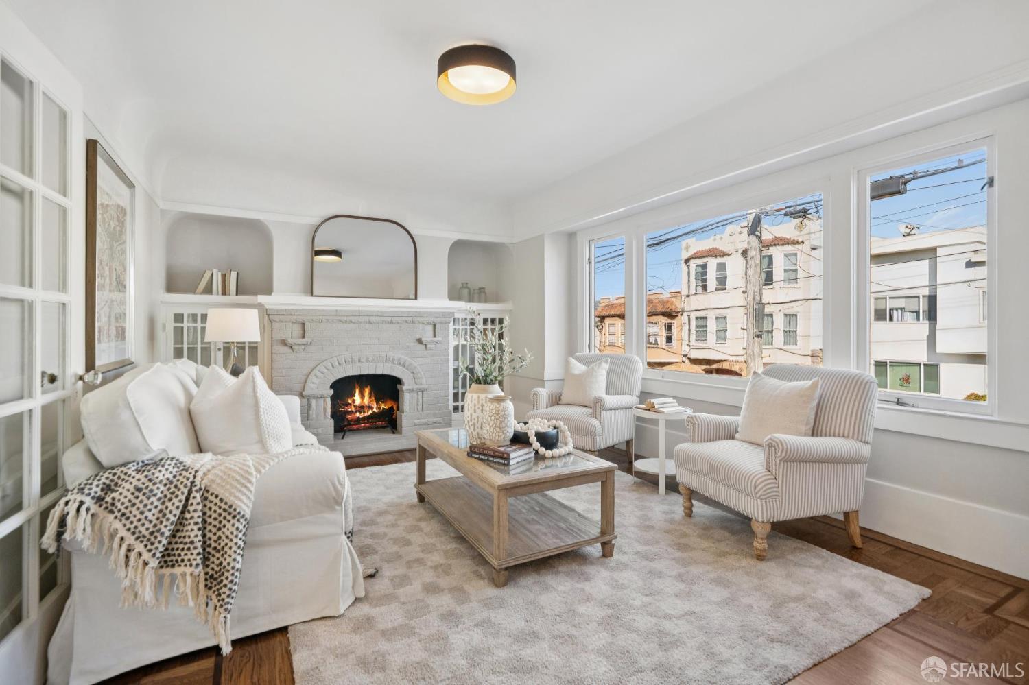 Detail Gallery Image 3 of 39 For 130 Brazil Ave, San Francisco,  CA 94112 - 2 Beds | 1 Baths