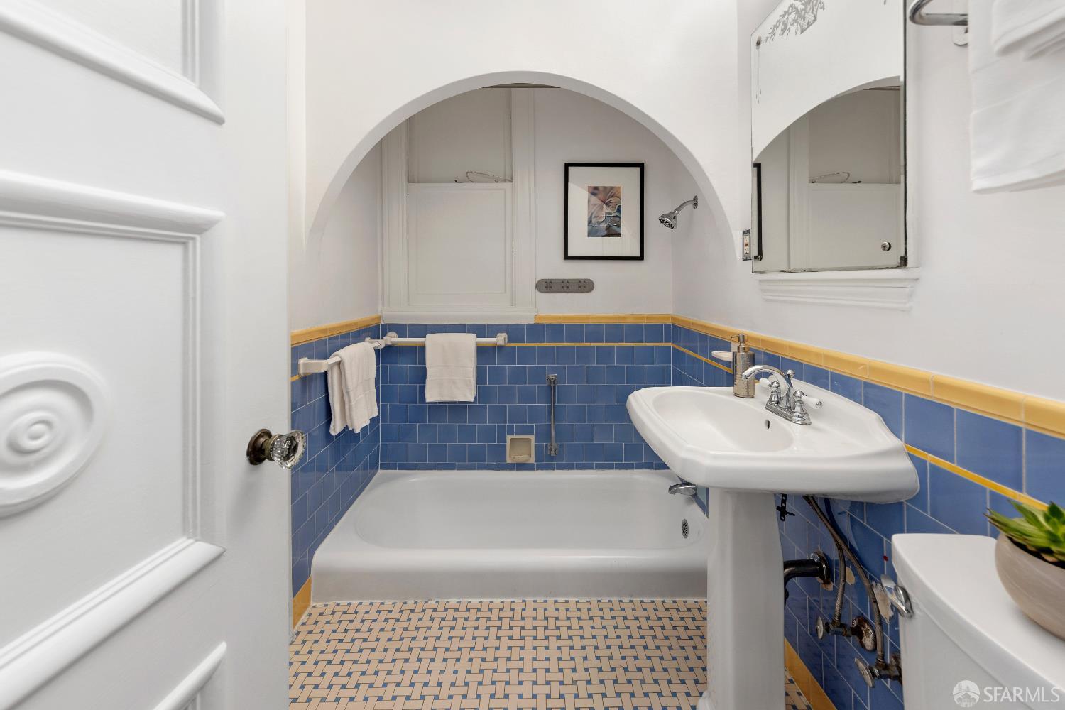 Detail Gallery Image 18 of 25 For 2090 Pacific Ave #406,  San Francisco,  CA 94109 - 1 Beds | 1 Baths