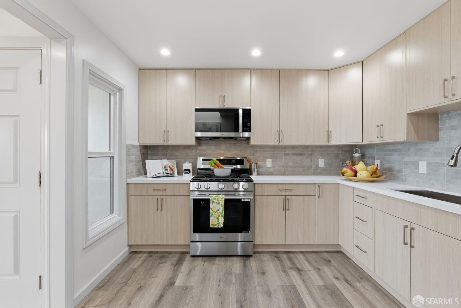 Detail Gallery Image 11 of 65 For 366 Chester St, Daly City,  CA 94014 - 3 Beds | 2 Baths